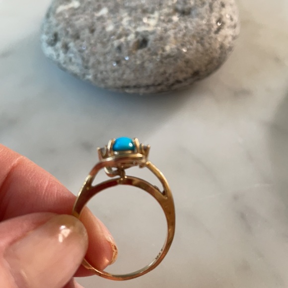 Vintage 14K Gold Native American Turquoise Ring - Picture 9 of 13